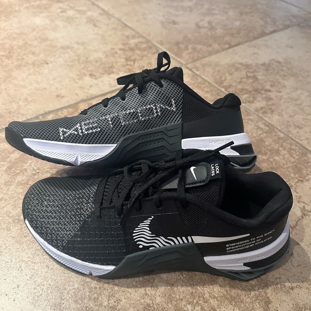 Nike Metcons size 8